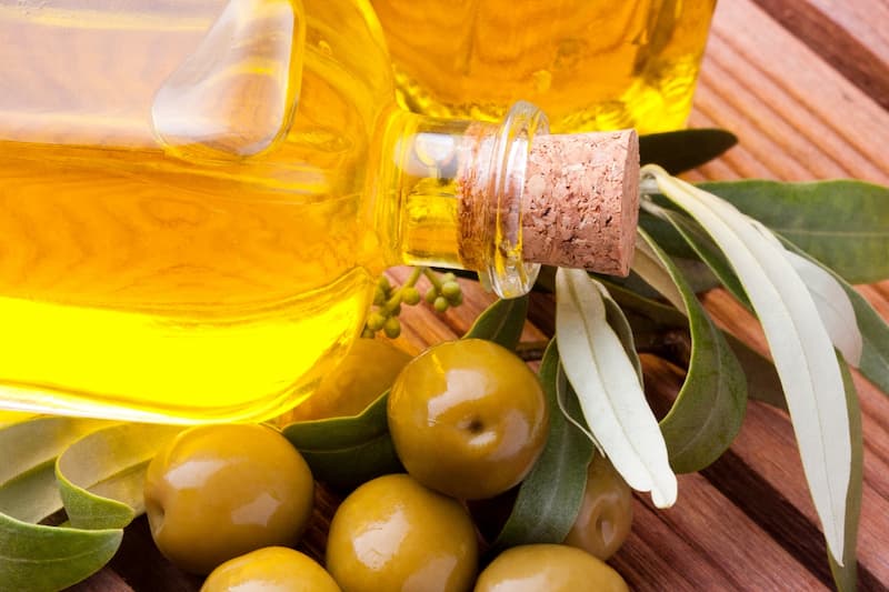 تصویر 2 از روغن زیتون تورینو تهیه شده از زیتون مرغوب